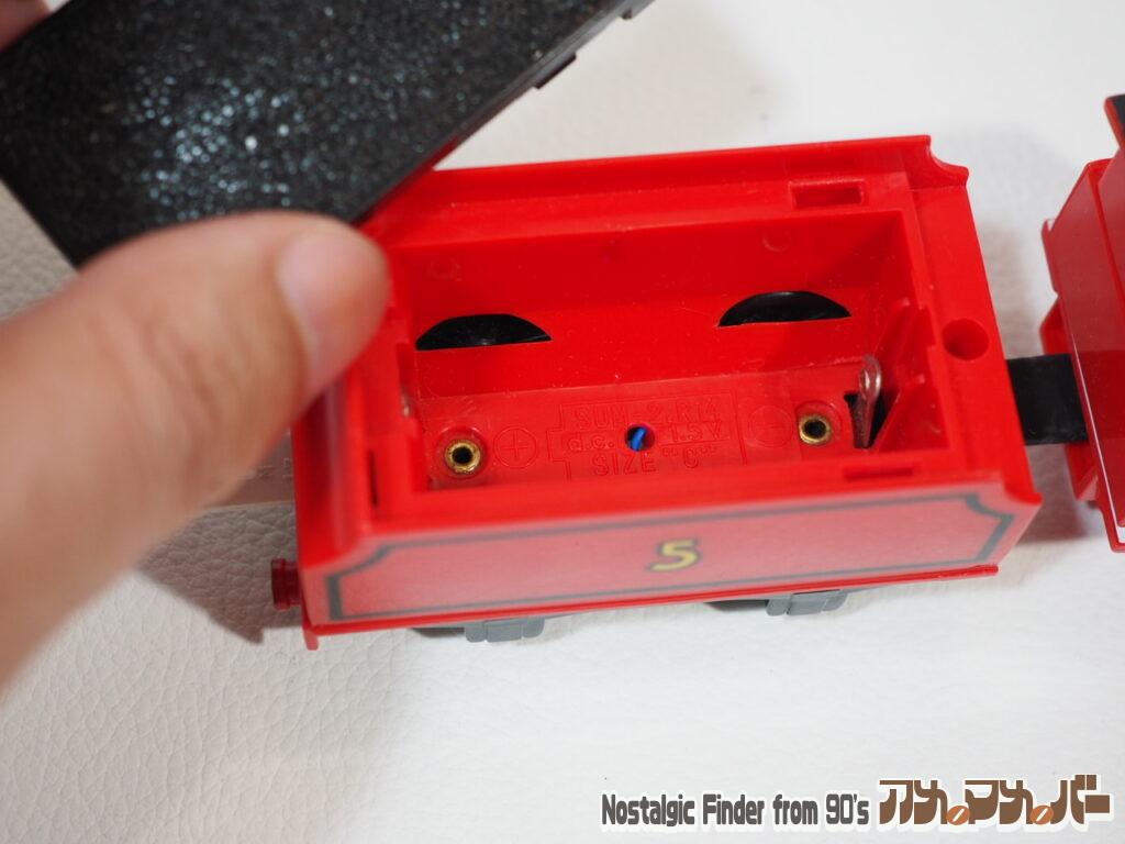 TS-05 ジェームス 電池交換03