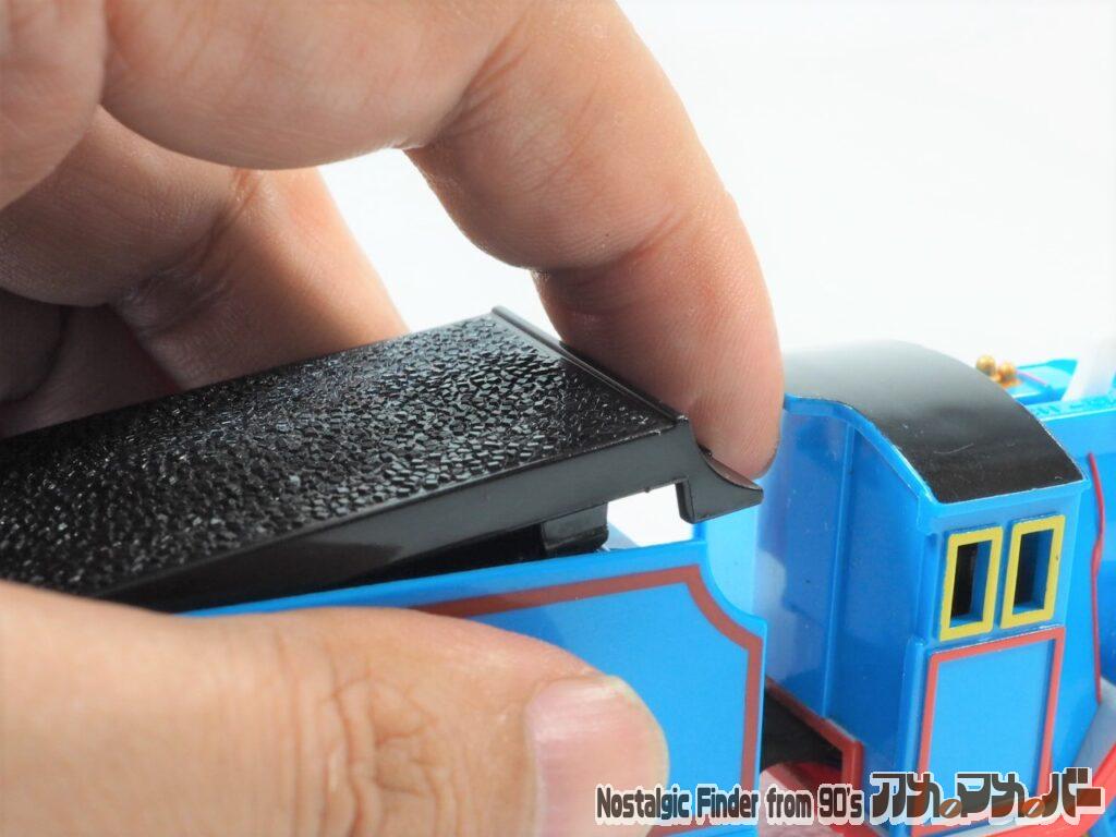 TS-04 ゴードン 電池交換02