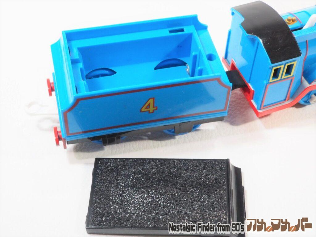 TS-04 ゴードン 電池交換03