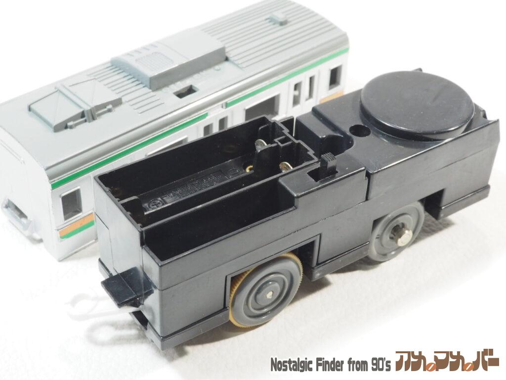 サウンド E231系 中間車電池交換02