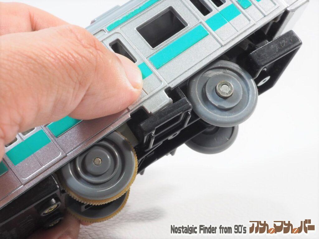 E233系 埼京線 電池交換02