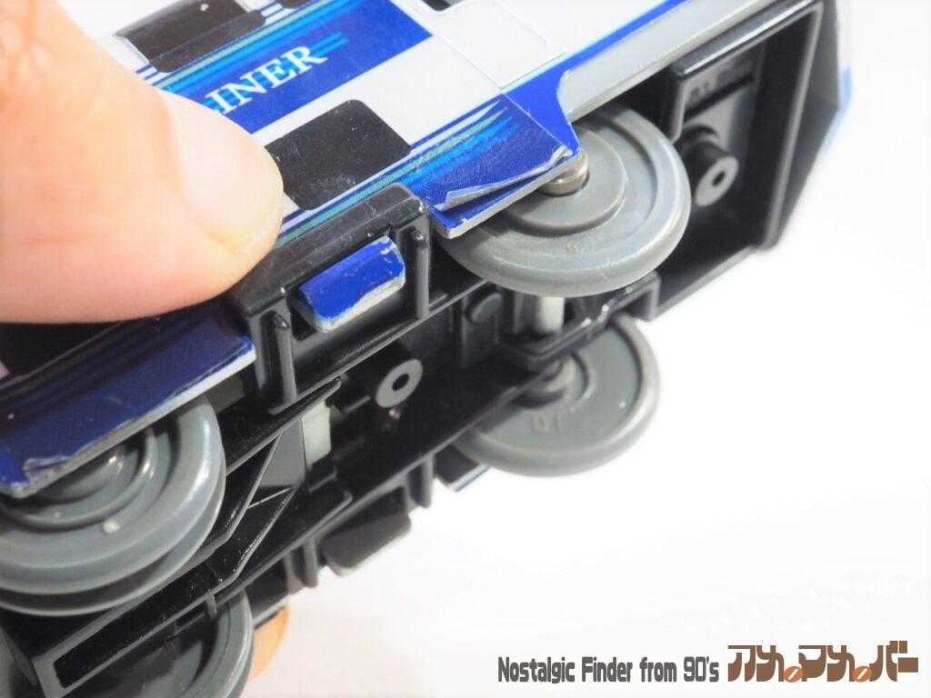 5000系 快速マリンライナー 電池交換01