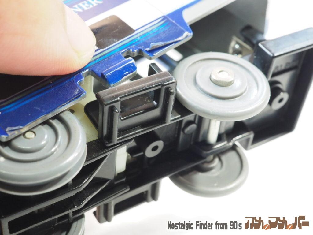 5000系 快速マリンライナー 電池交換02