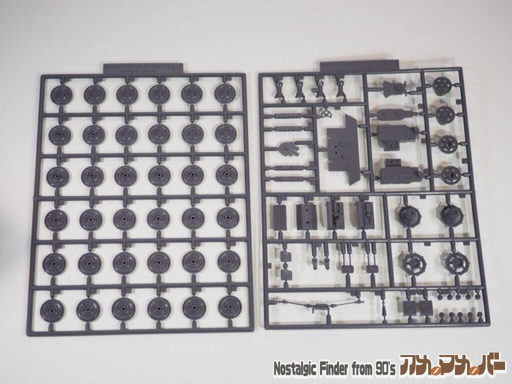 1/48 キングタイガー 6号重戦車 ランナー01