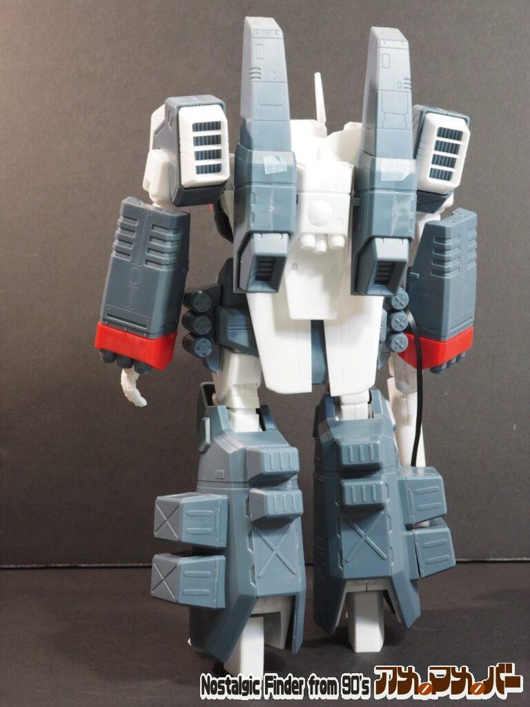 1/72 アーマードバルキリー 背面