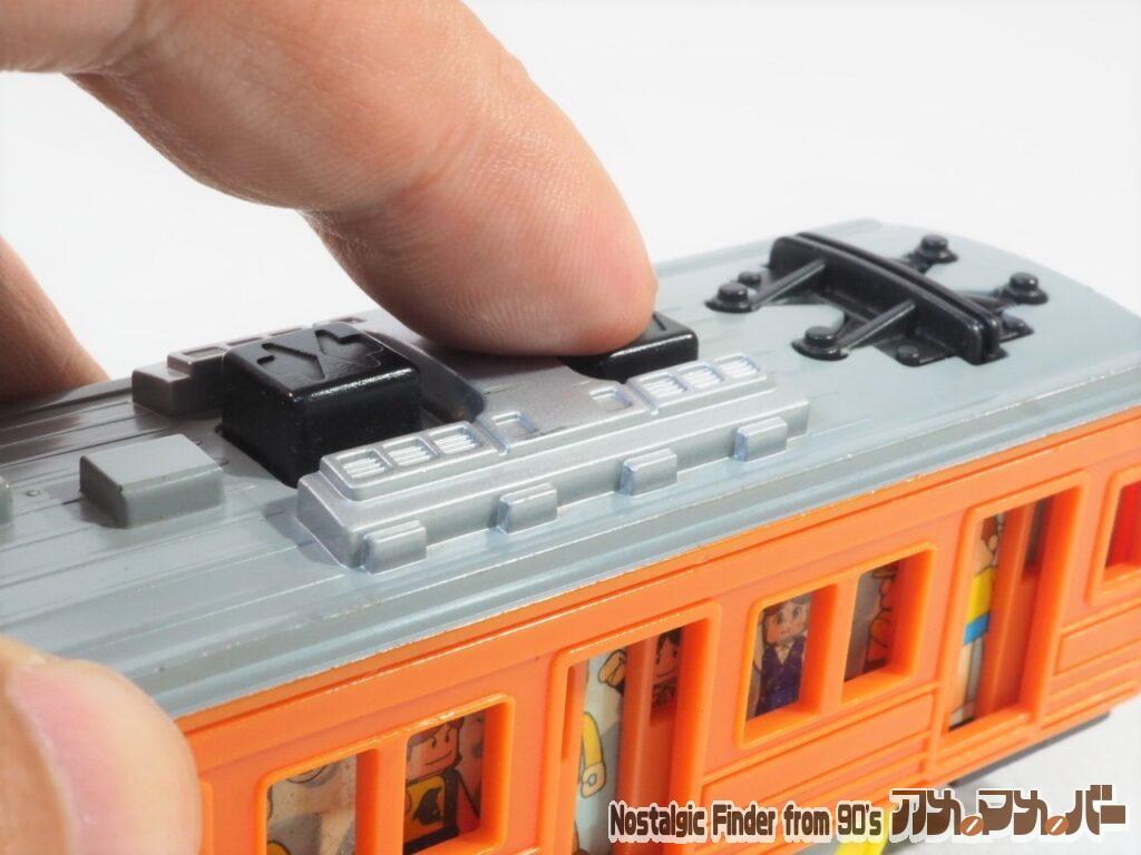 201系 通勤電車 中央線 ドア開閉ギミック02