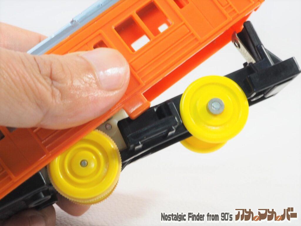 201系 通勤電車 中央線 電池交換02