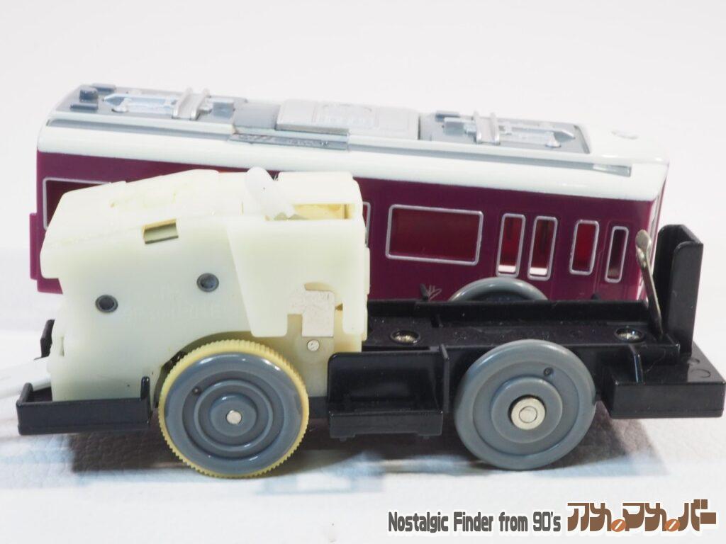 阪急電鉄 9000系 電池交換03