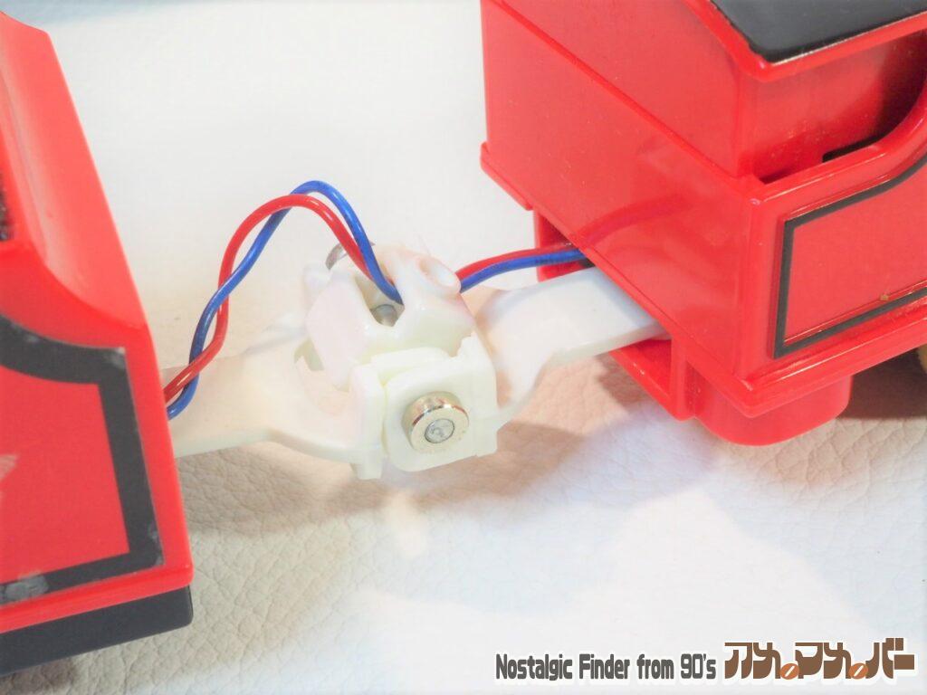 初代 おしゃべりジェームス 連結部