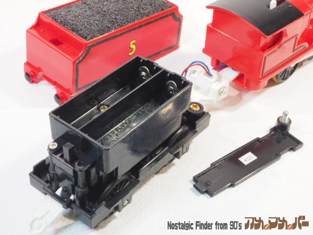 初代 おしゃべりジェームス 電池交換03