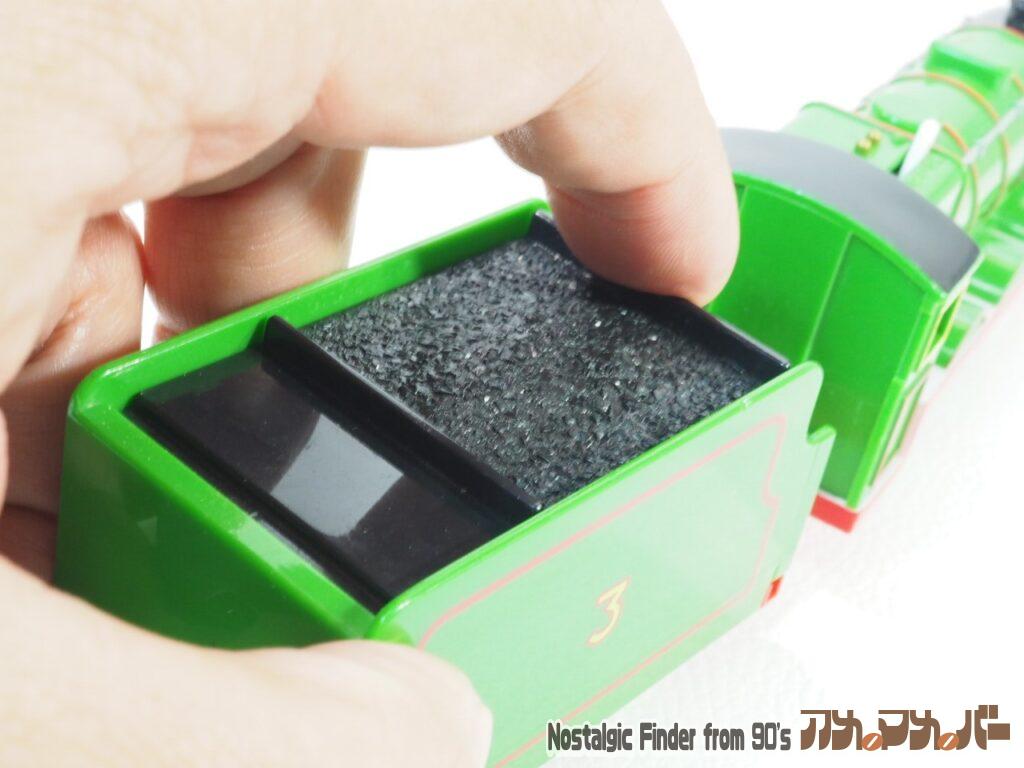 もっとおしゃべりヘンリー 電池交換01