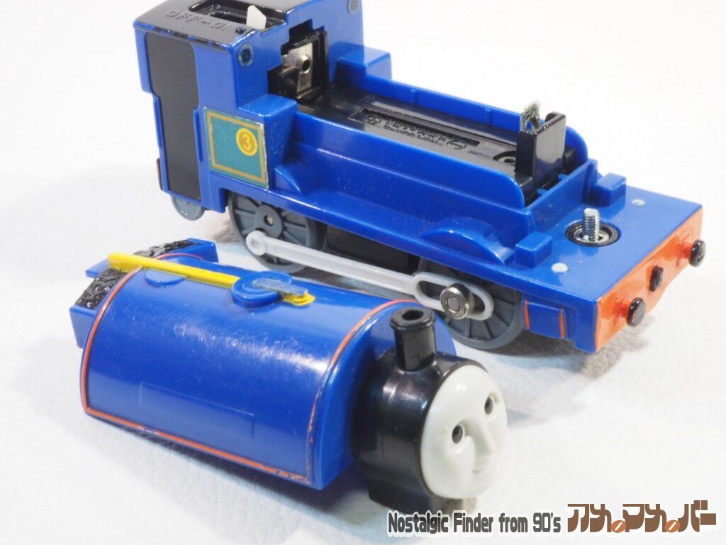 プラレール サーハンデル 電池交換02