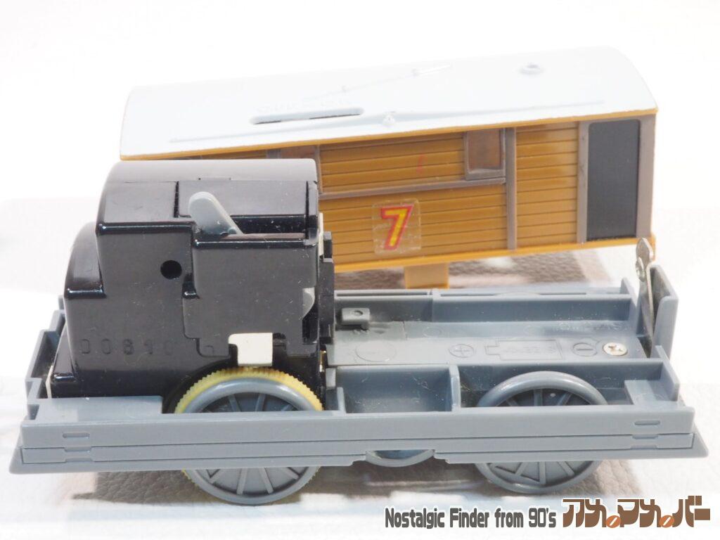 プラレール トビー 電池交換03