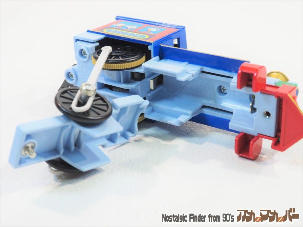 プラレール ミシシッピ号 電池交換02