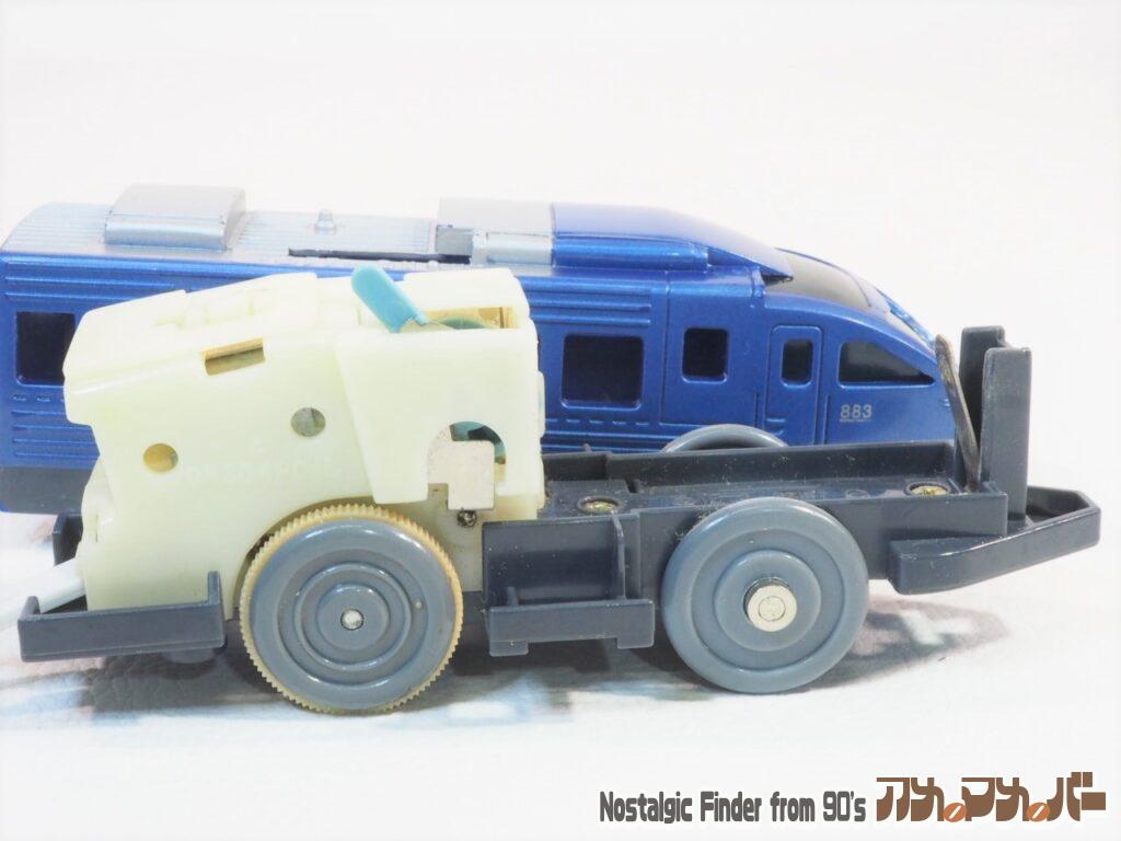 883系 ソニック 電池交換03