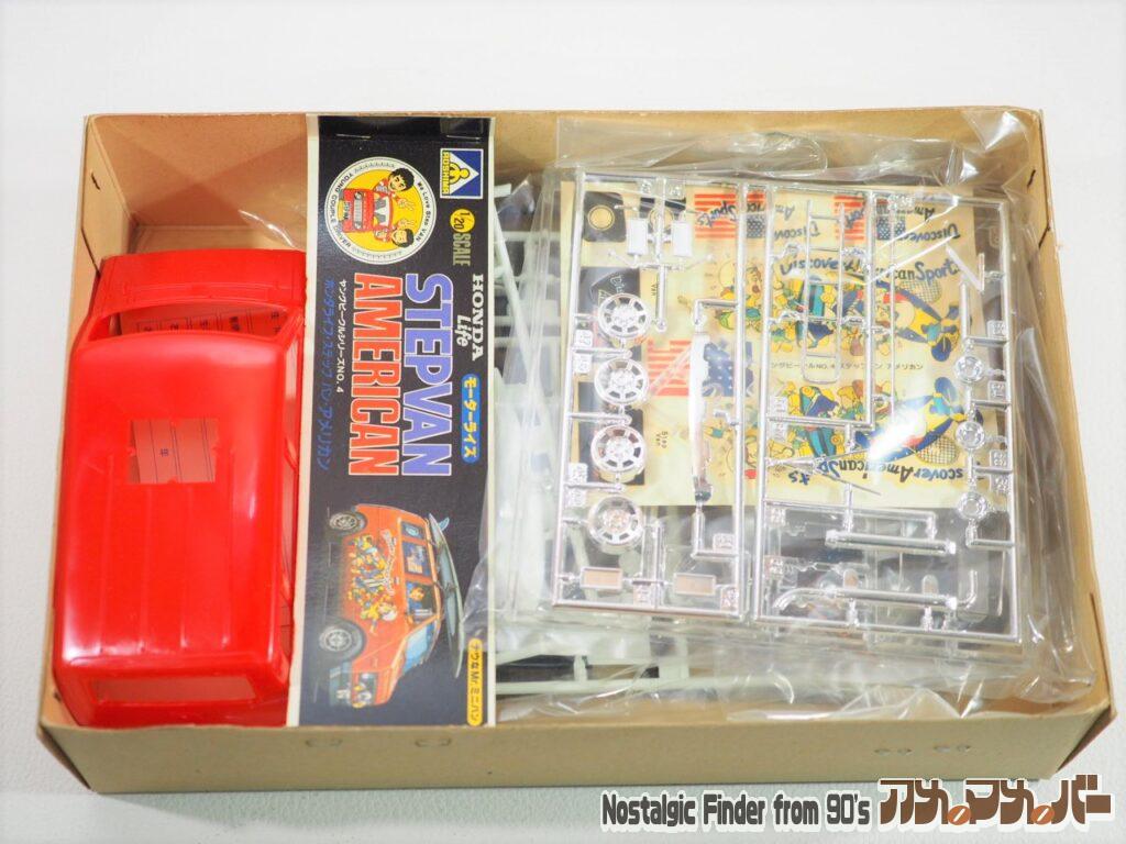 1/20 ホンダライフ・ステップ バン・アメリカン 箱 中身