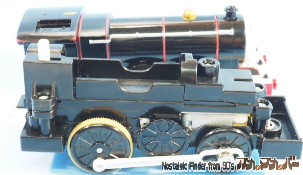 くろいジェームス 電池交換02