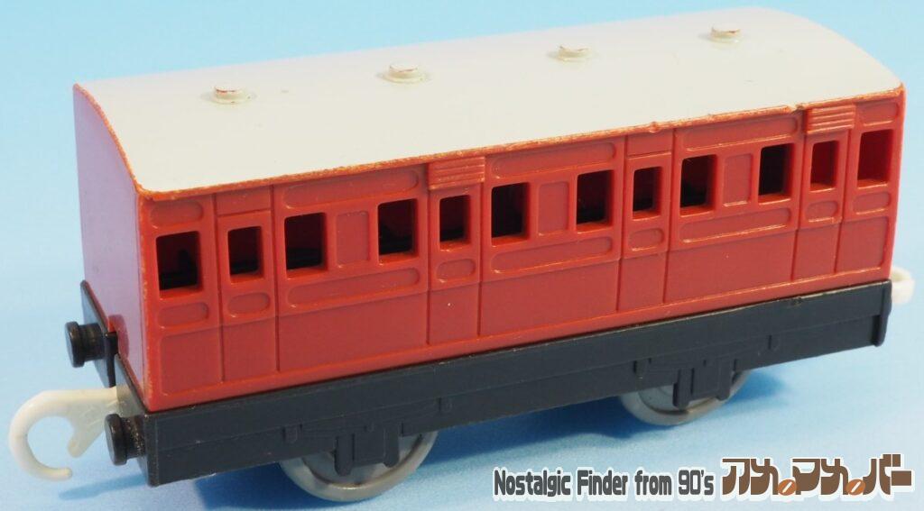 T-10 オリバー 中間・後続車01