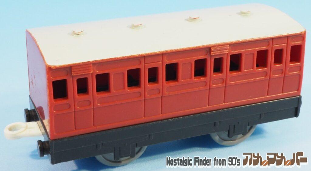 T-10 オリバー 中間・後続車02