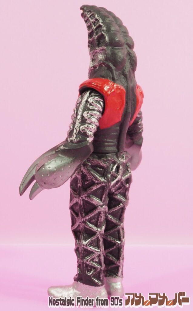 2013 ゴドラ星人 斜め後ろ01