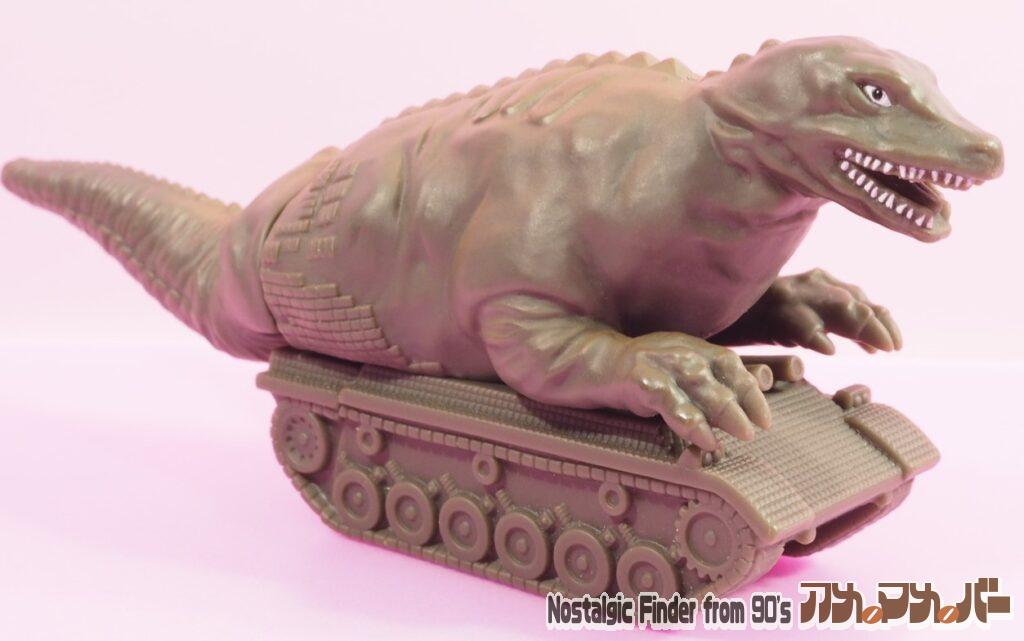 2014 恐竜戦車 斜め前01