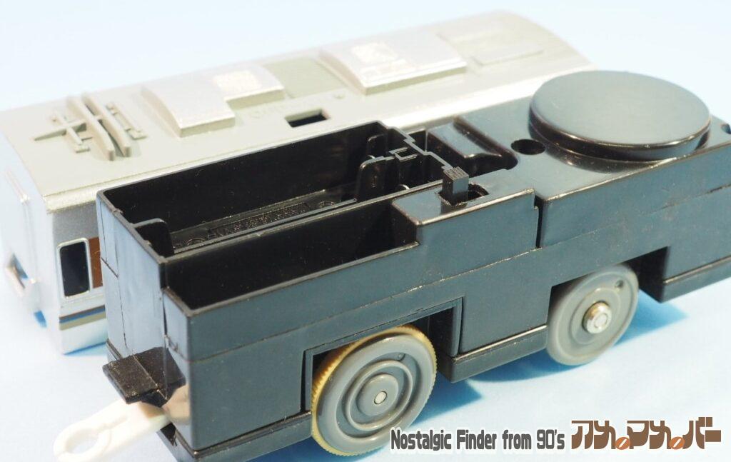 サウンド225系 新快速 中間車 電池交換02