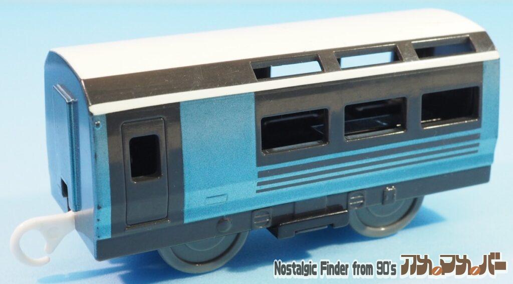 E261系 サフィール踊り子 中間車01