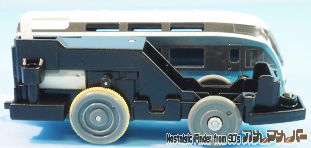 E261系 サフィール踊り子 電池交換02