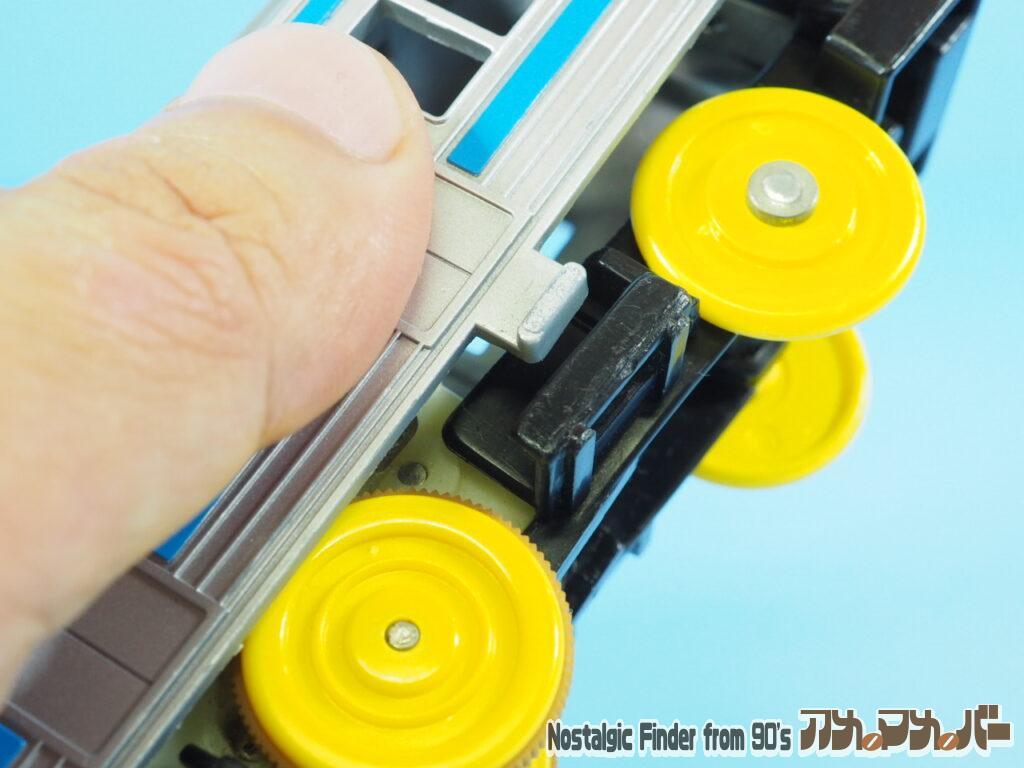 205系 通勤電車 電池交換02