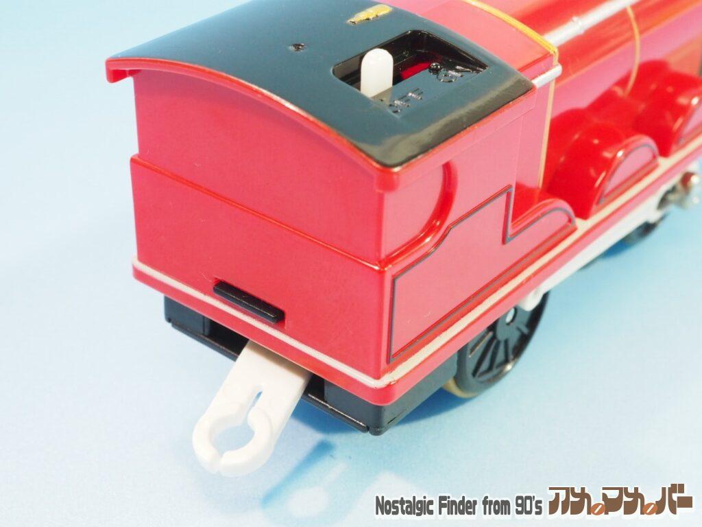 ジェームスとみつばちおいかけっこ貨車セット 電池交換03