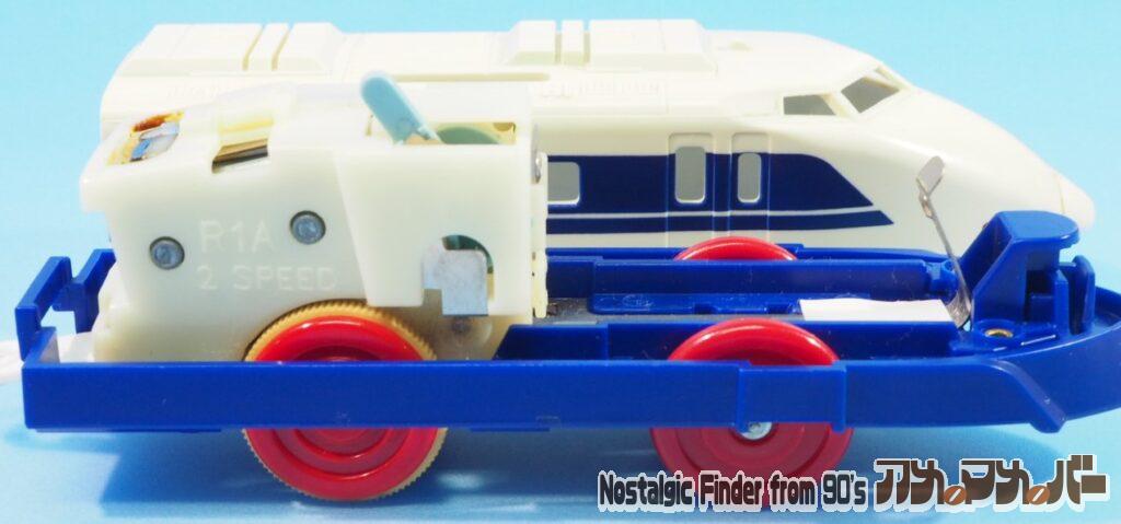 100系 新幹線 赤車輪 電池交換03