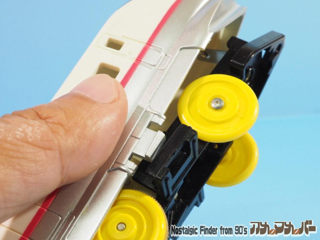 新幹線 こまち 初期型 電池交換02