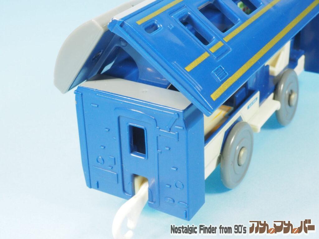 プラレール EF510 北斗星 開閉方法02