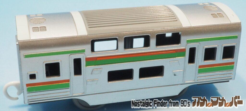 E233系 東海道線 湘南色 中間車01