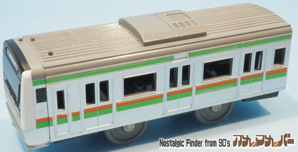 E233系 東海道線 湘南色 後続車01