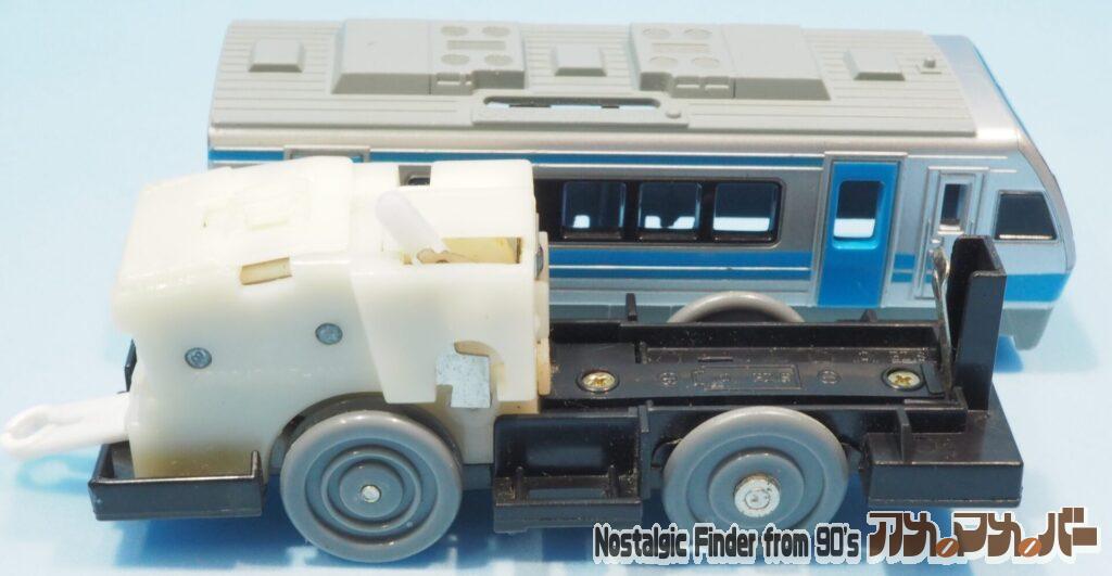 JR四国 2000系 南風 電池交換03