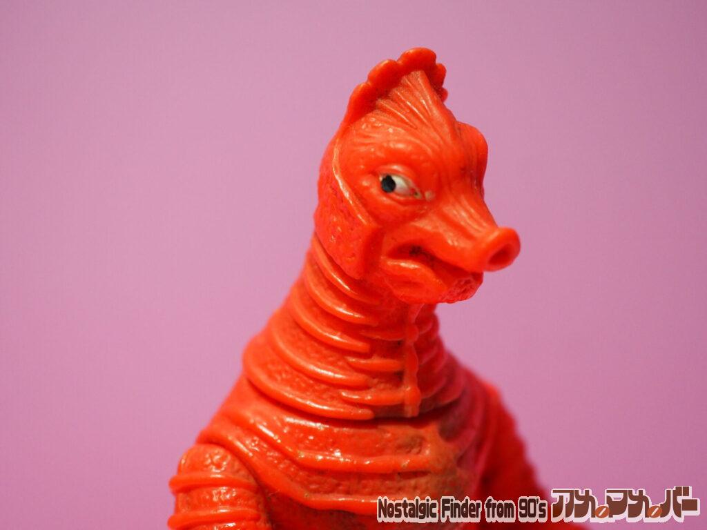 1983 バニラ 頭部アップ