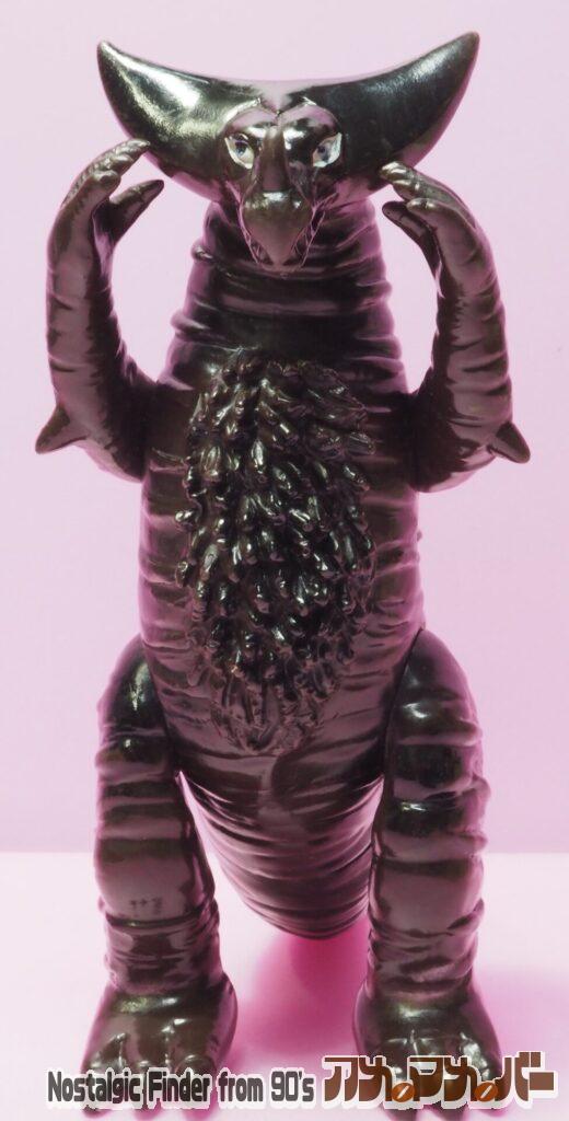 1983 ゴモラ 前面