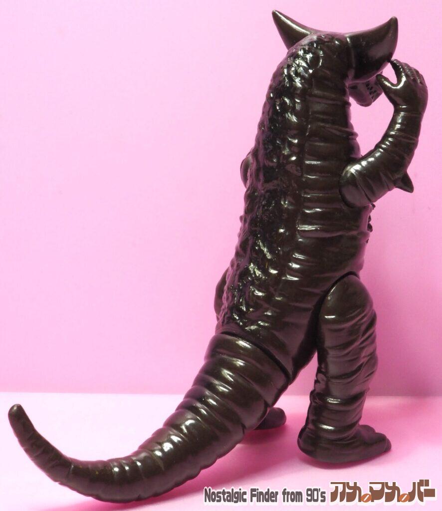 1983 ゴモラ 斜め後ろ02