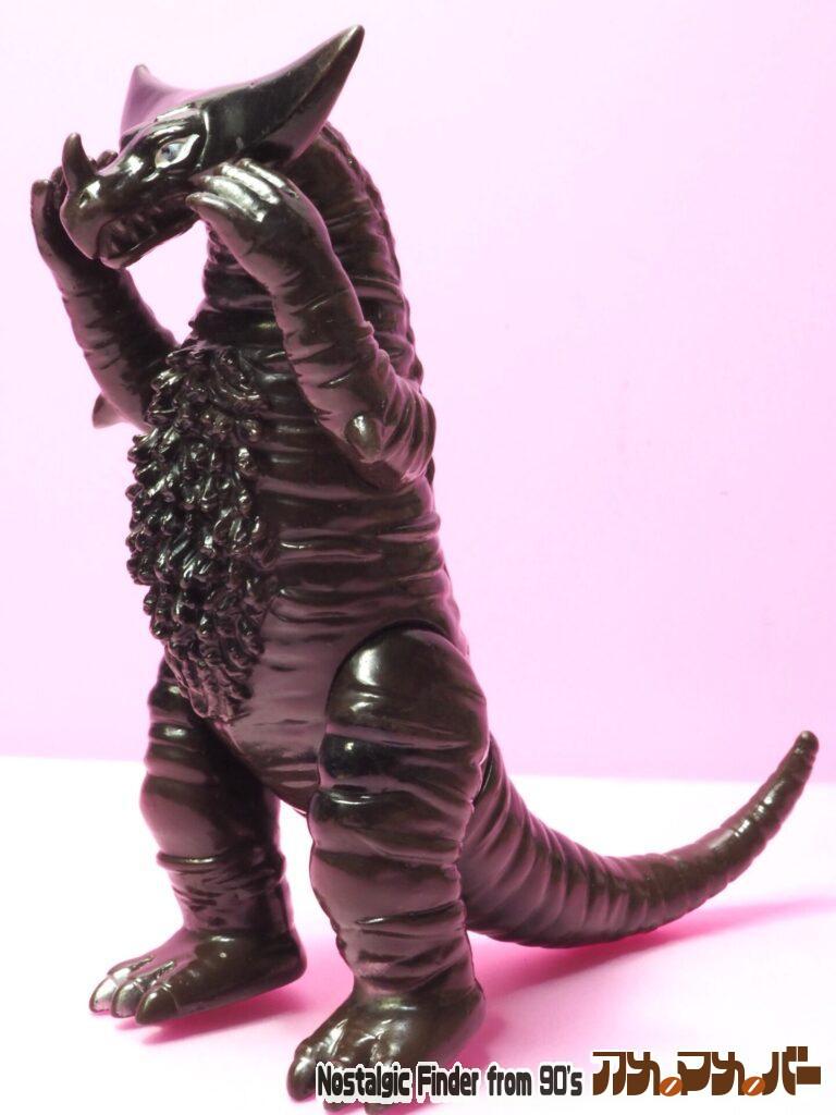 1983 ゴモラ 斜め前02