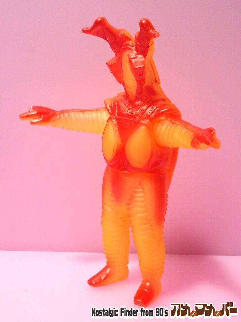 2013 初代 ゼットン(一兆度発光VER)斜め前02