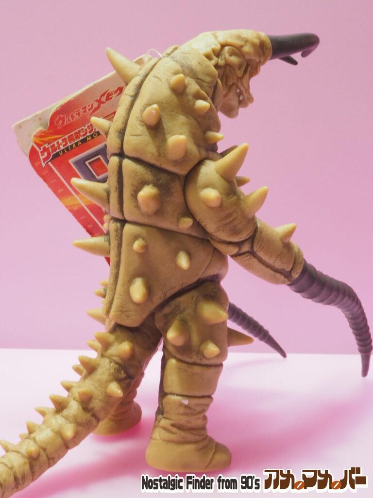 2006 グドン 斜め後ろ02