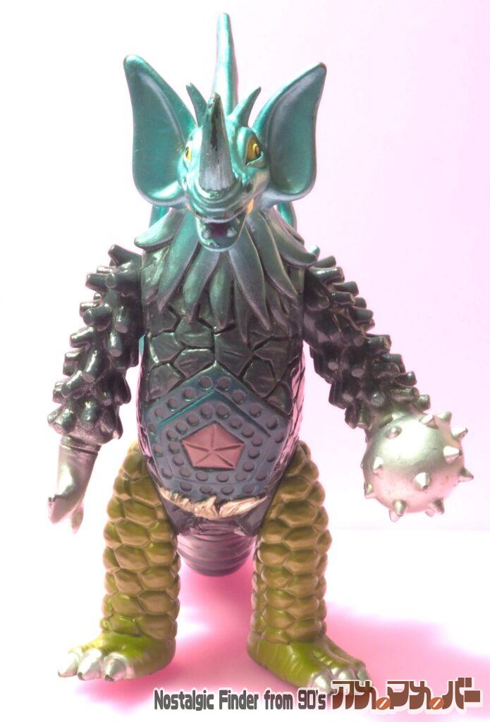 1984 タイラント 前面