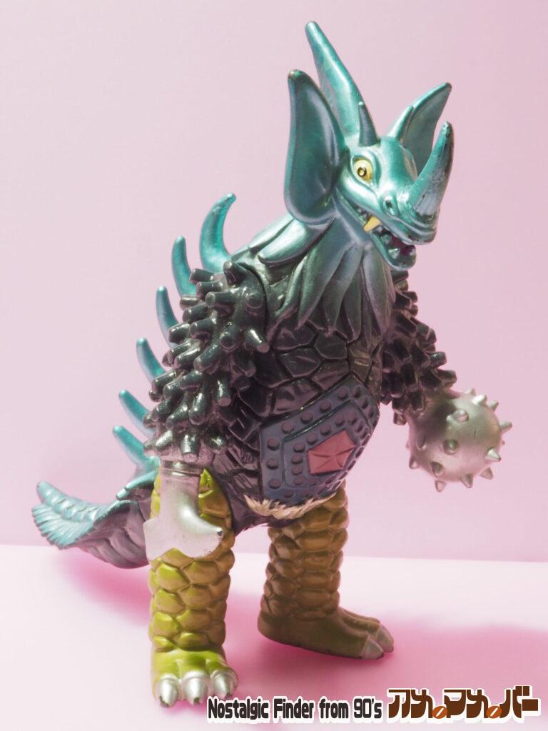 1984 タイラント 斜め前01