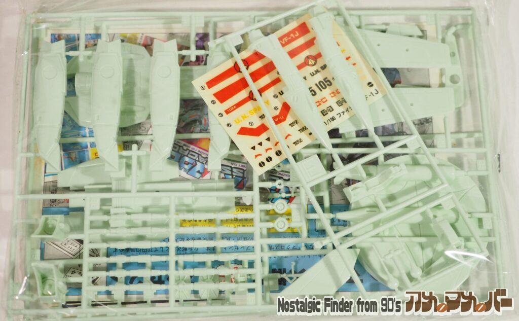 1/100 VF-1J ファイター・バルキリー ランナー