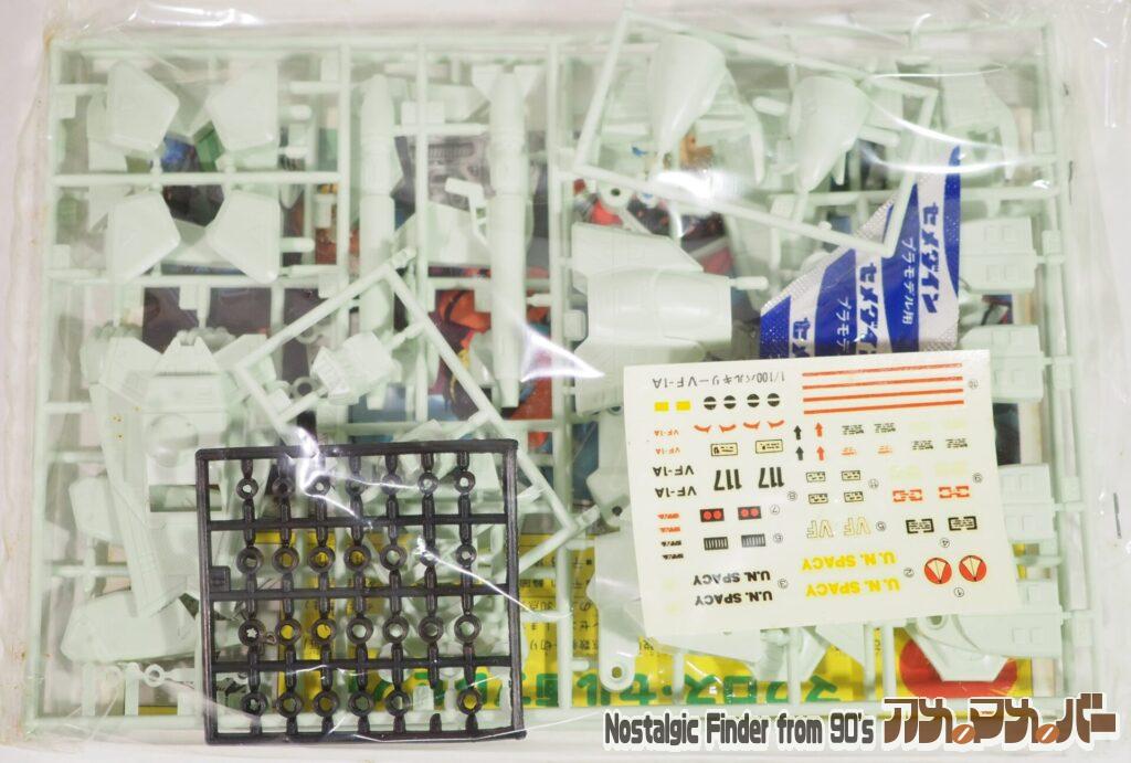 1/100 VF-1A バトロイド・バルキリー 袋入りランナー