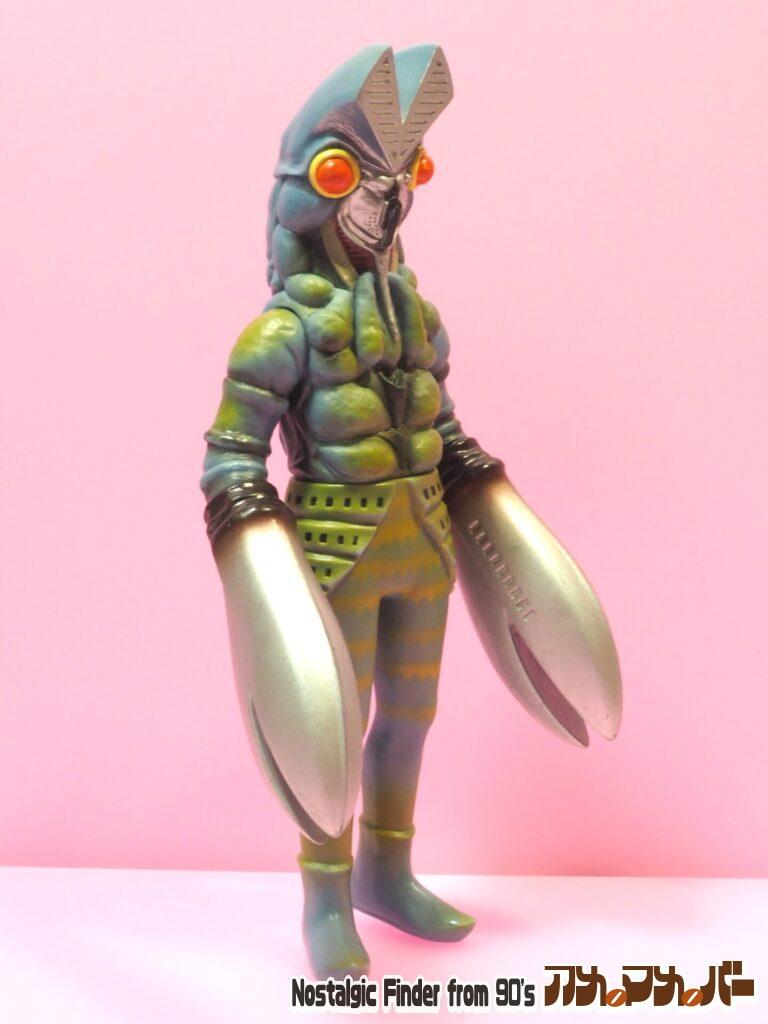 2004 バルタン星人 斜め前01