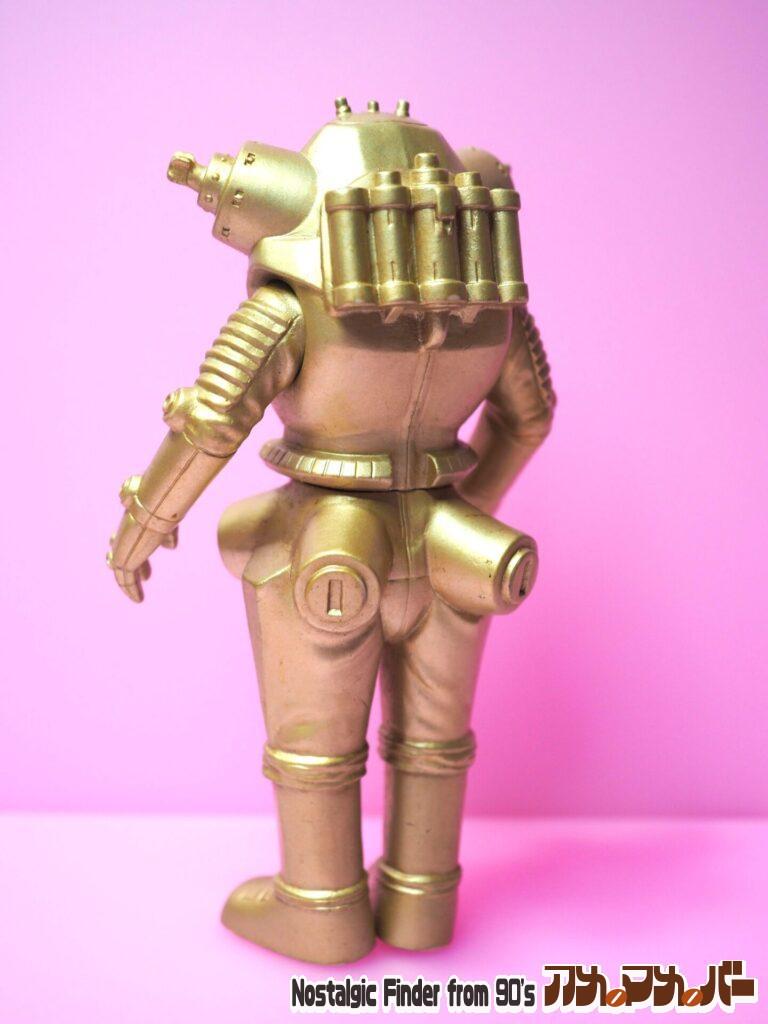 2013 キングジョー 斜め後ろ01