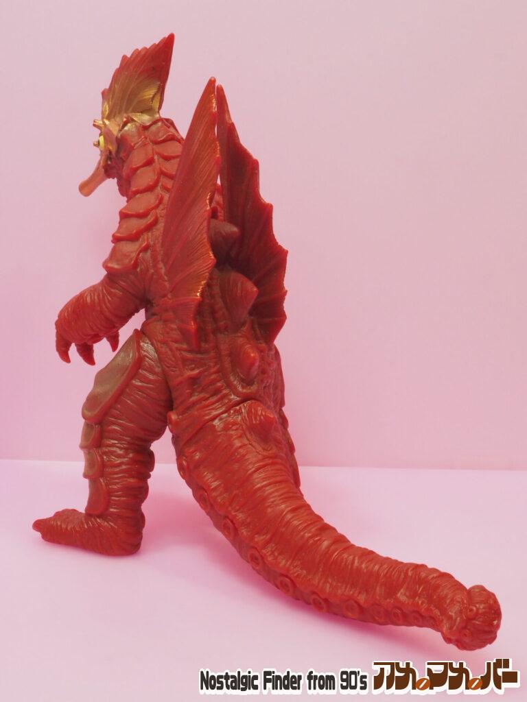 2016 ソフビ マガジャッパ 斜め後ろ01