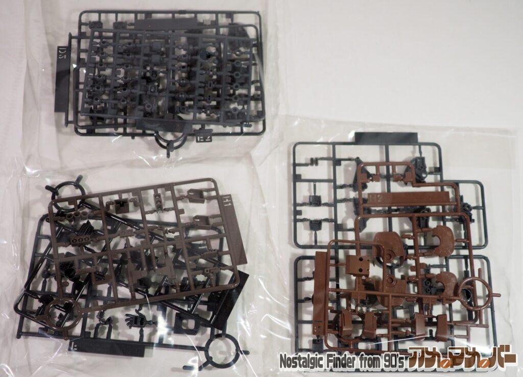 HG 1/144 ザク・デザートタイプ ランナー01